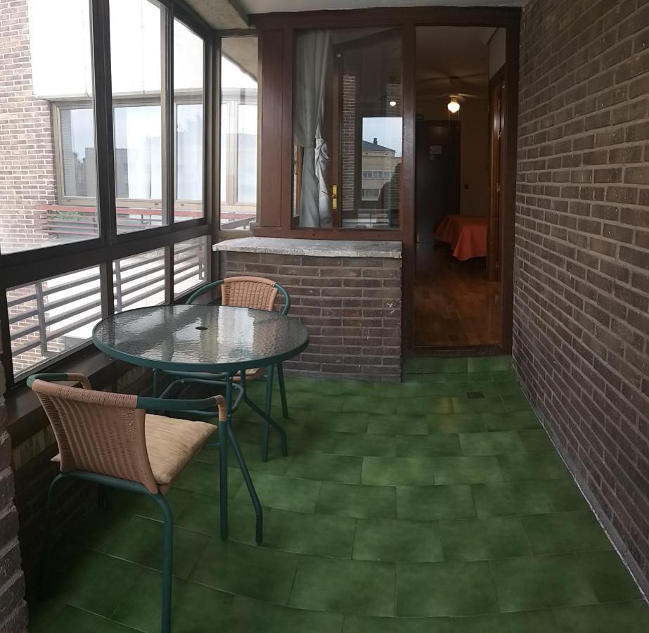 Alojamientos Pamplona Ngoại thất bức ảnh